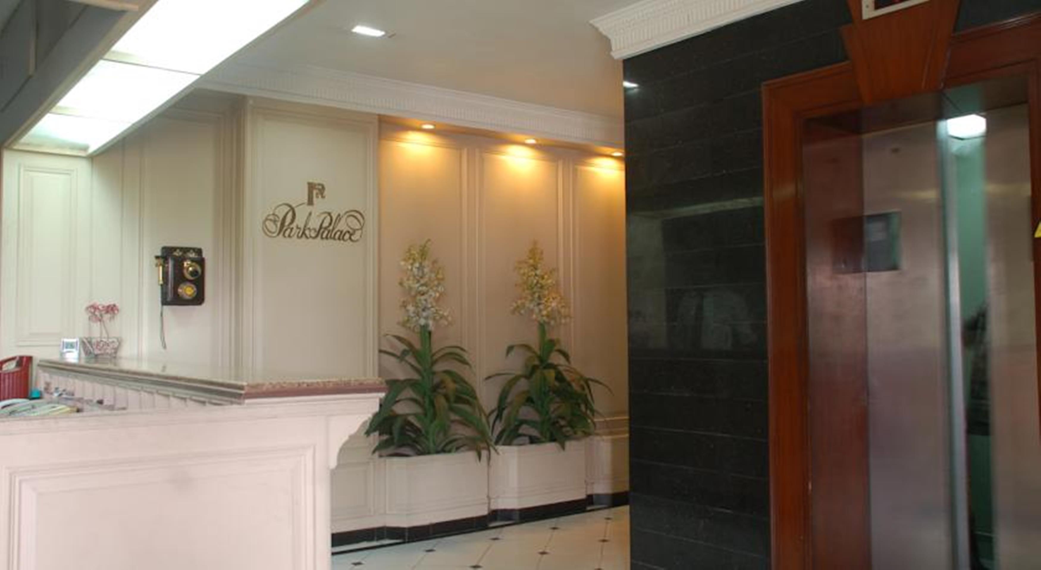 Park Palace Hotel Kolkata Exterior photo